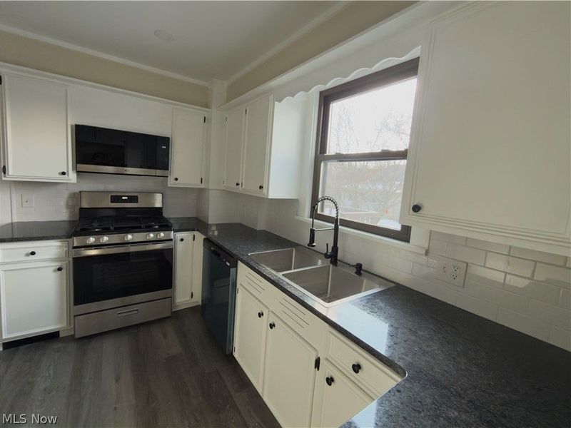 1520 NW 24th Street NW, Canton, OH 44709 Photo 5