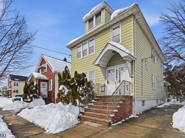 135 Liberty St, Linden, NJ 07036