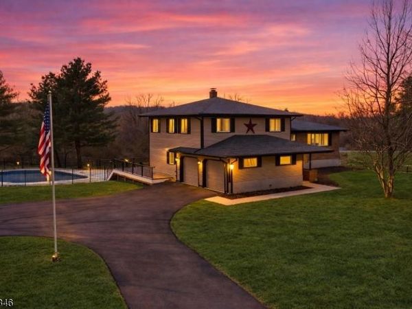 16 SCHAAF ROAD, Alexandria, NJ 08804