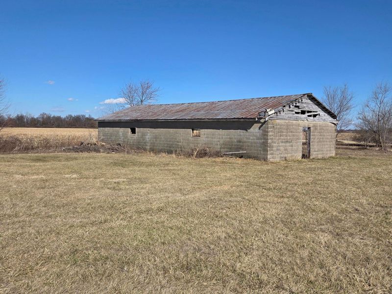 2105 Stonerock Road, Williamsport, OH 43164 Photo 17