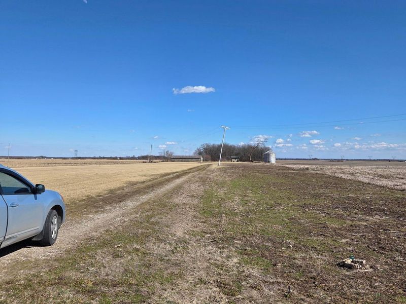 2105 Stonerock Road, Williamsport, OH 43164 Photo 3