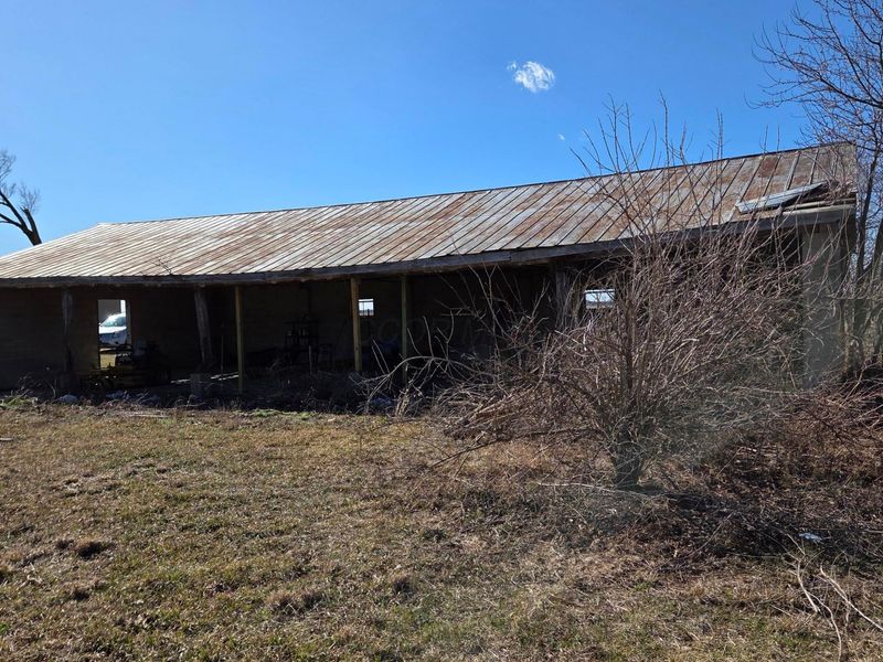 2105 Stonerock Road, Williamsport, OH 43164 Photo 3