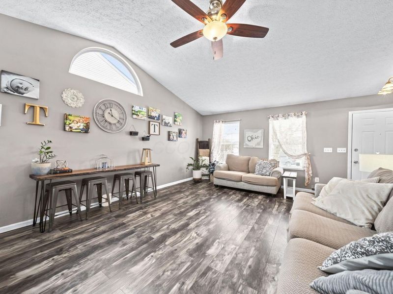 1276 Four Star Drive E, Galloway, OH 43119 Photo 16