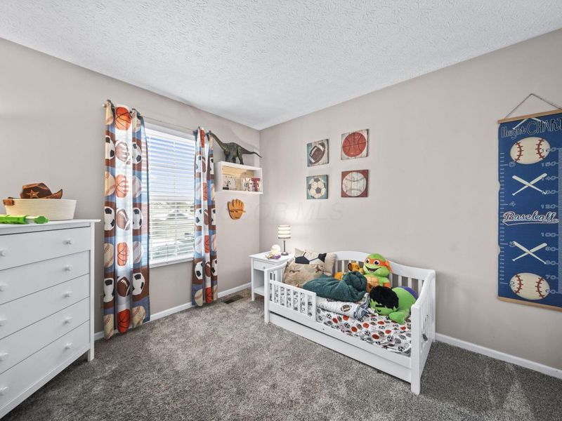 1276 Four Star Drive E, Galloway, OH 43119 Photo 32