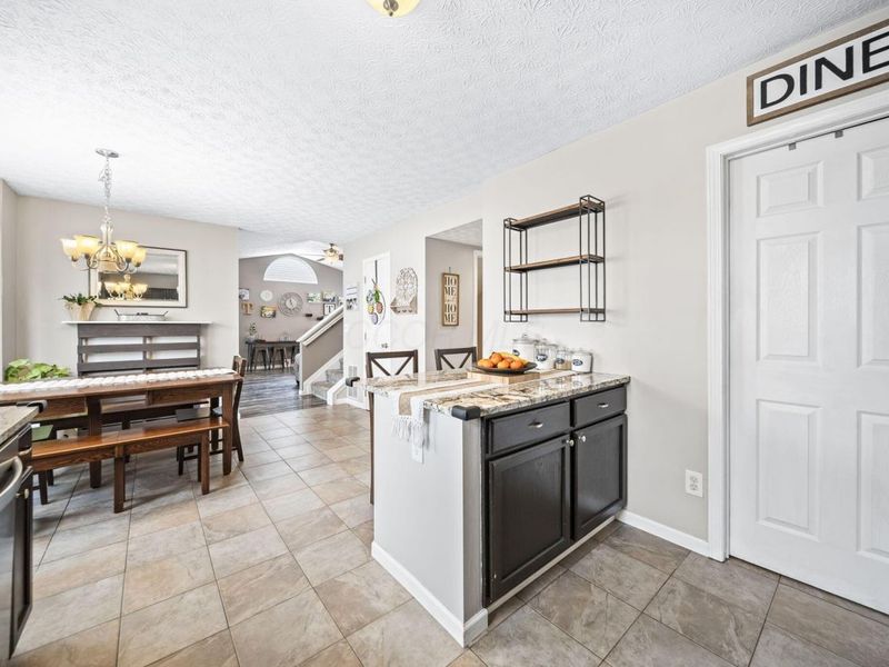 1276 Four Star Drive E, Galloway, OH 43119 Photo 9