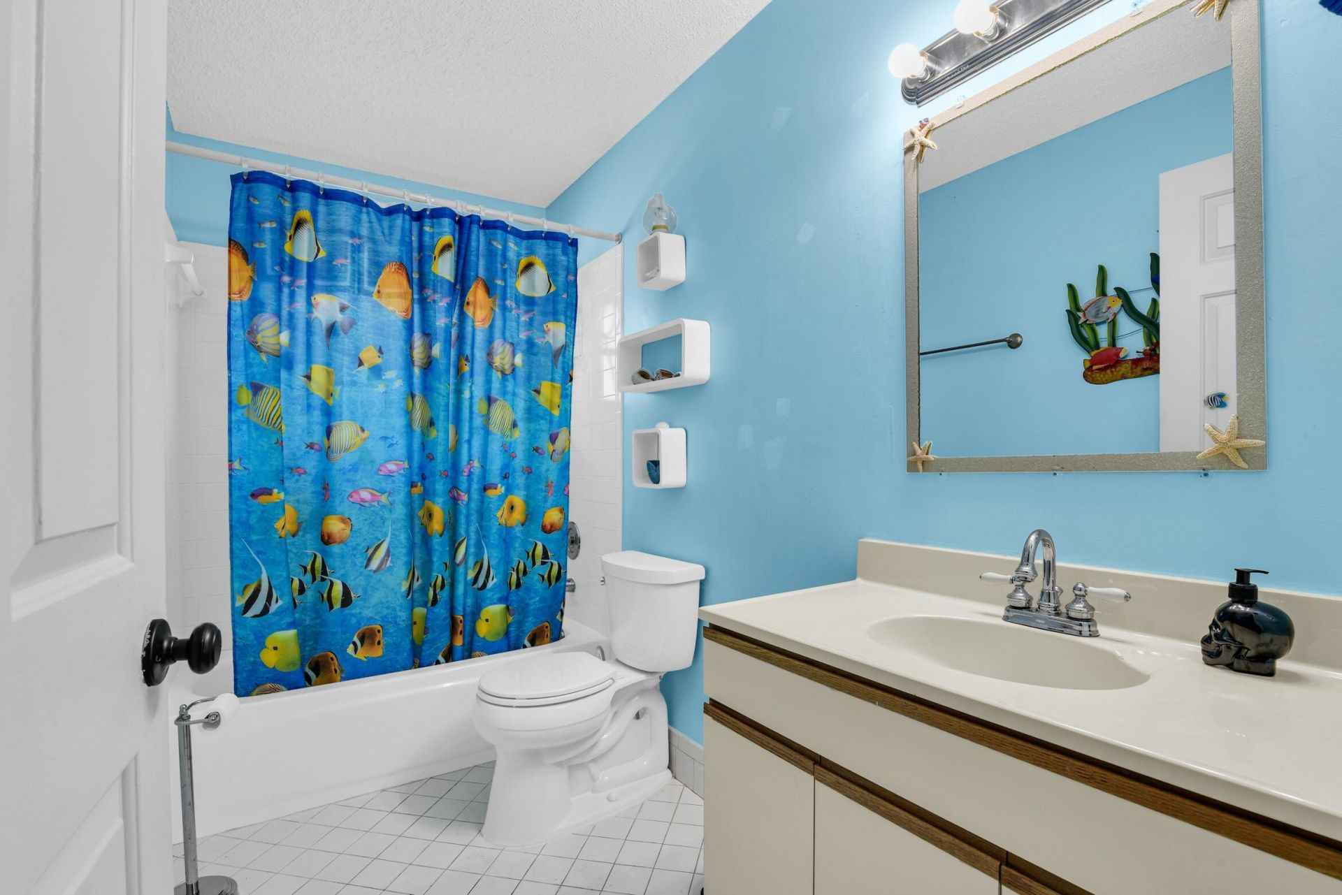 828 Mcintosh Street, West Palm Beach, FL 33405 Photo