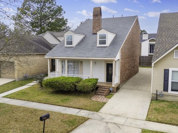 1731 Manor Oak Dr, Baton Rouge, LA 70810