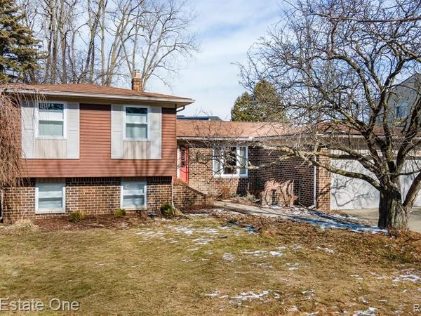 1441 Lila Drive, Troy, MI 48085