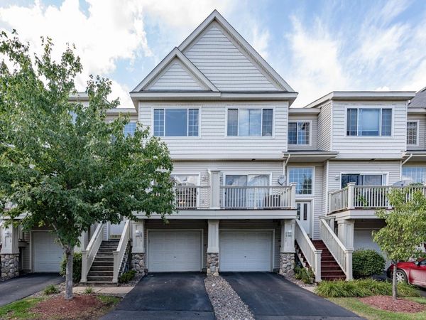 2315 Eagle Trace Lane, Woodbury, MN 55129