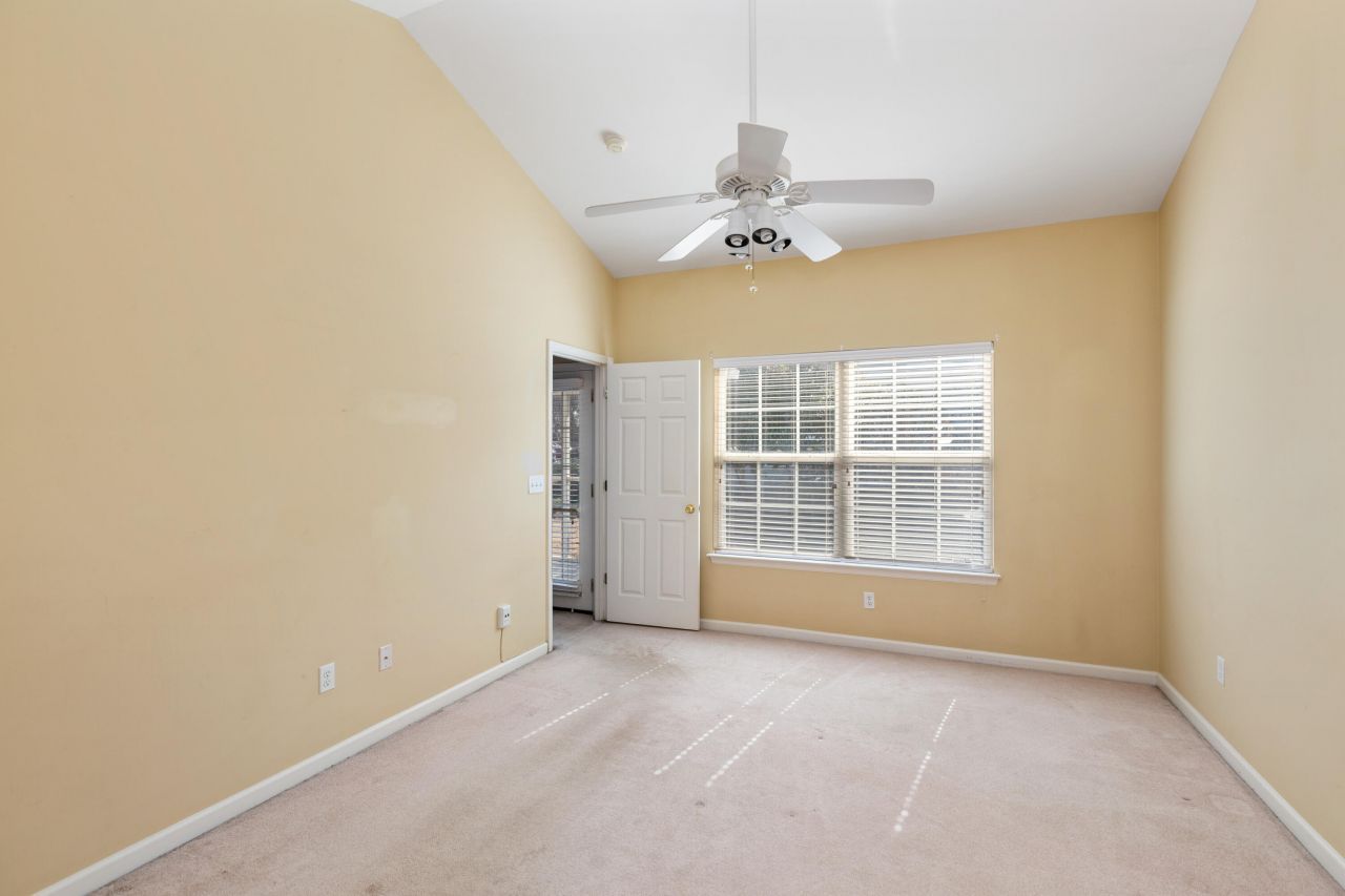 110 Davenport Street Photo 13