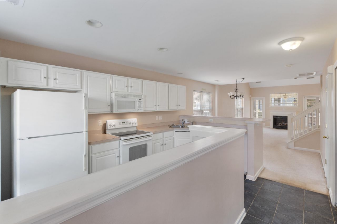 110 Davenport Street Photo 6
