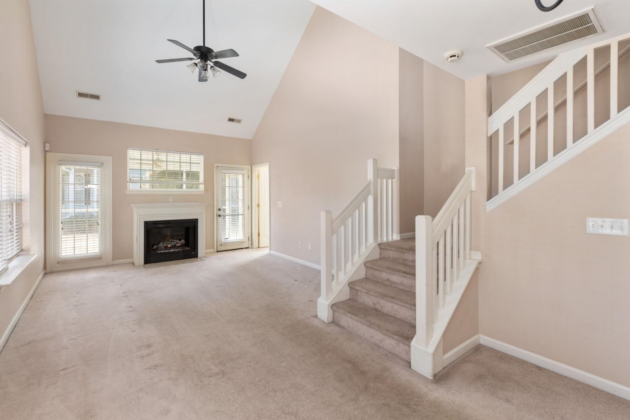 110 Davenport Street Photo 8