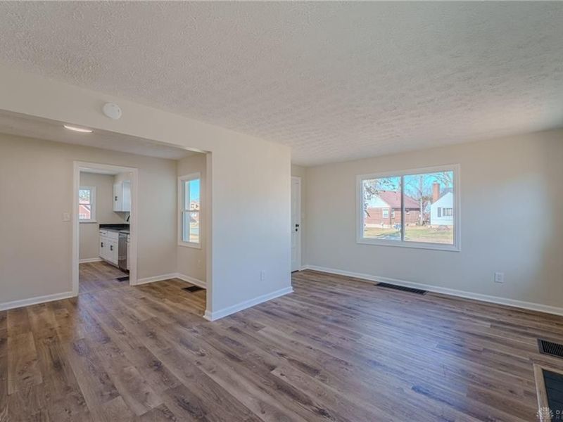 3250 Campus Drive, Dayton, OH 45406 Photo 9