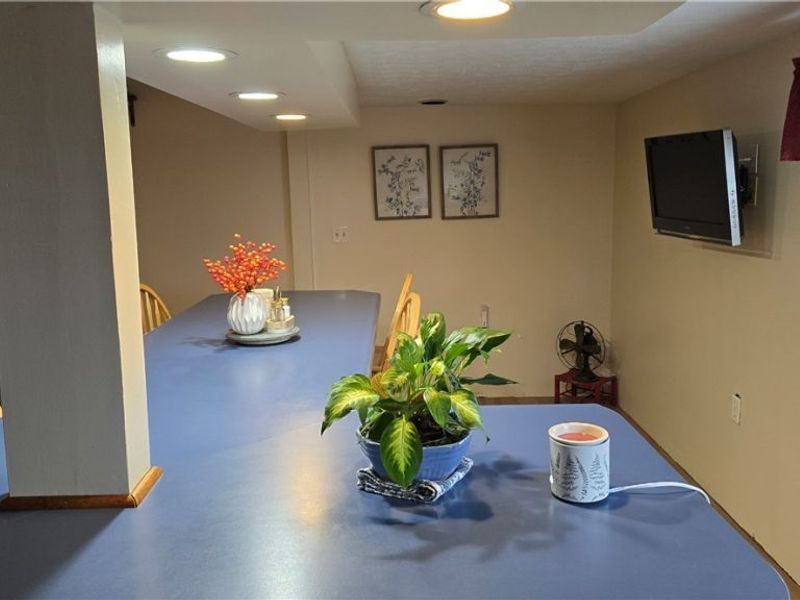 410 Mulberry Street, Elizabeth, WV 26143 Photo 16