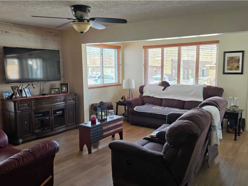 410 Mulberry Street, Elizabeth, WV 26143 Photo 8