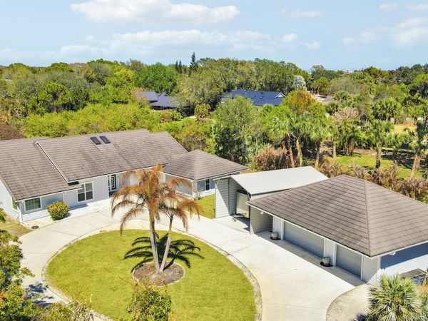 815 NE Stokes Terrace, Jensen Beach, FL 34957