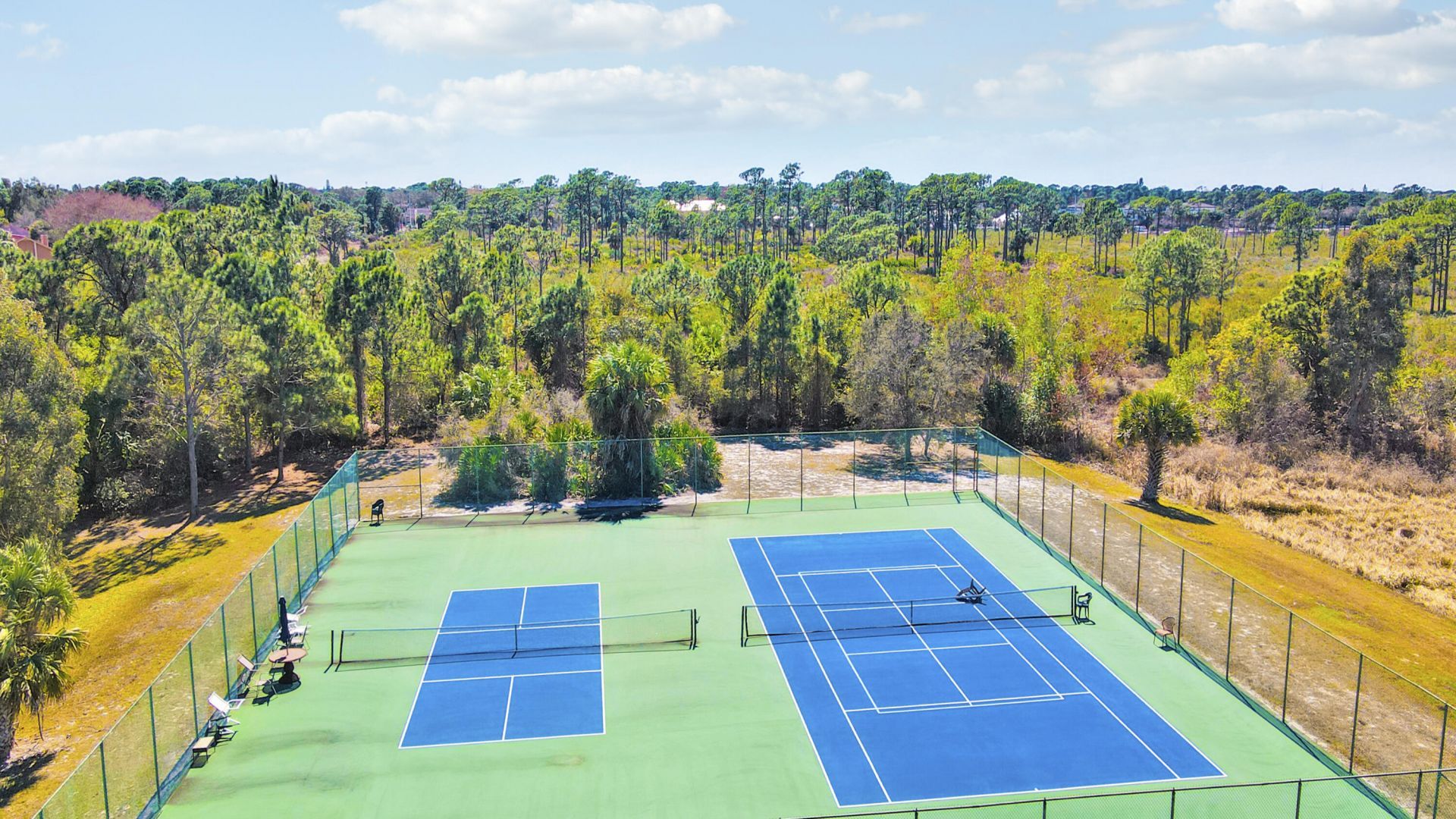 815 NE Stokes Terrace, Jensen Beach, FL 34957 Photo