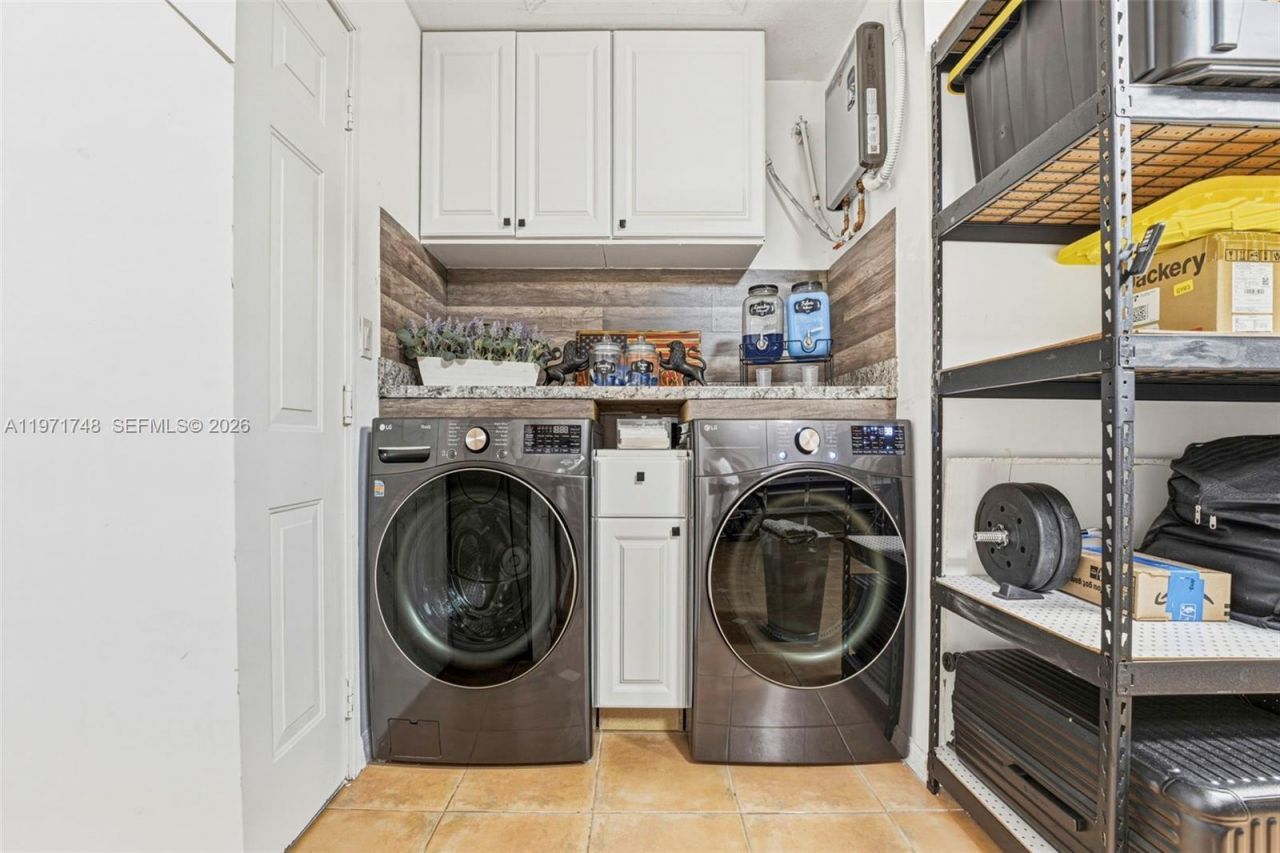 892 NW 136th Pl , Miami, FL 33182 Photo