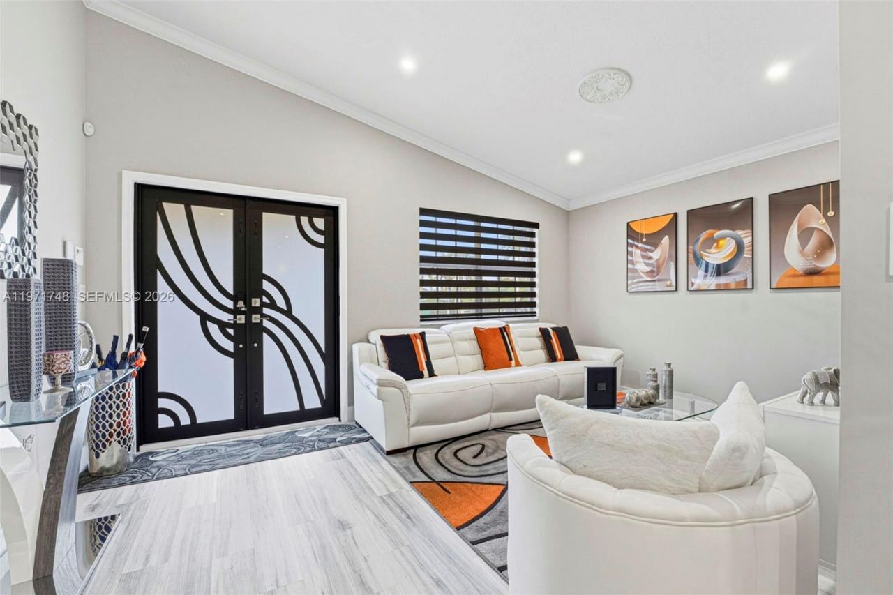 892 NW 136th Pl , Miami, FL 33182 Photo