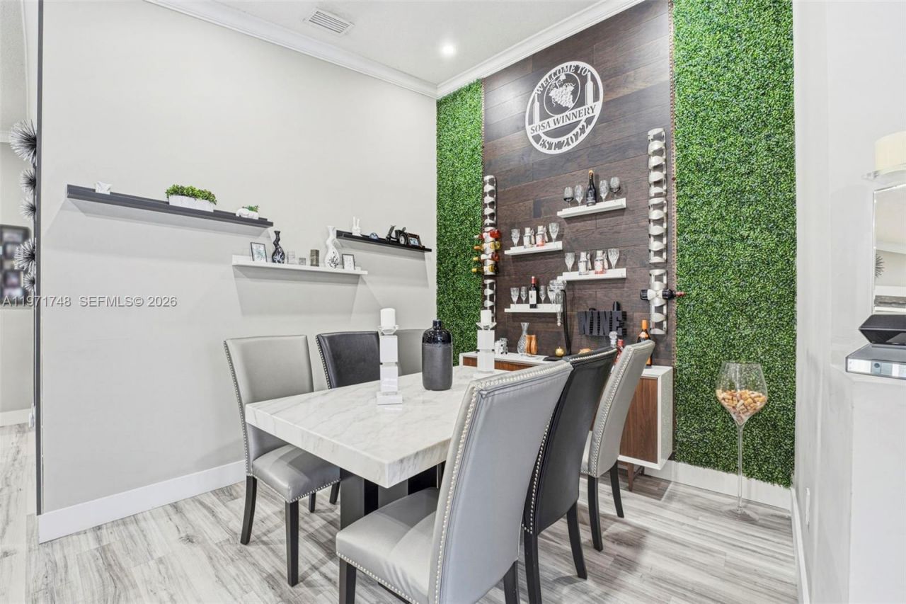 892 NW 136th Pl , Miami, FL 33182 Photo