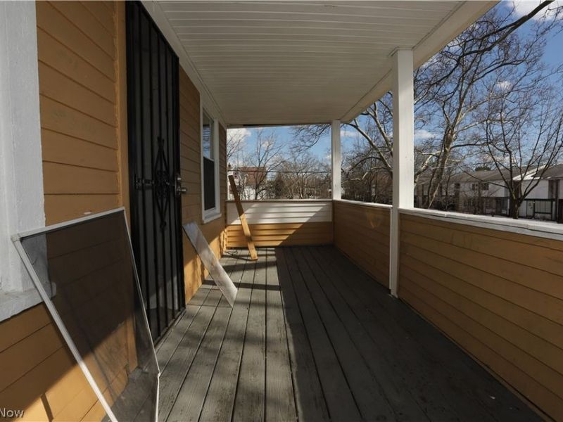 9409 Mount Auburn Avenue, Cleveland, OH 44104 Photo 11