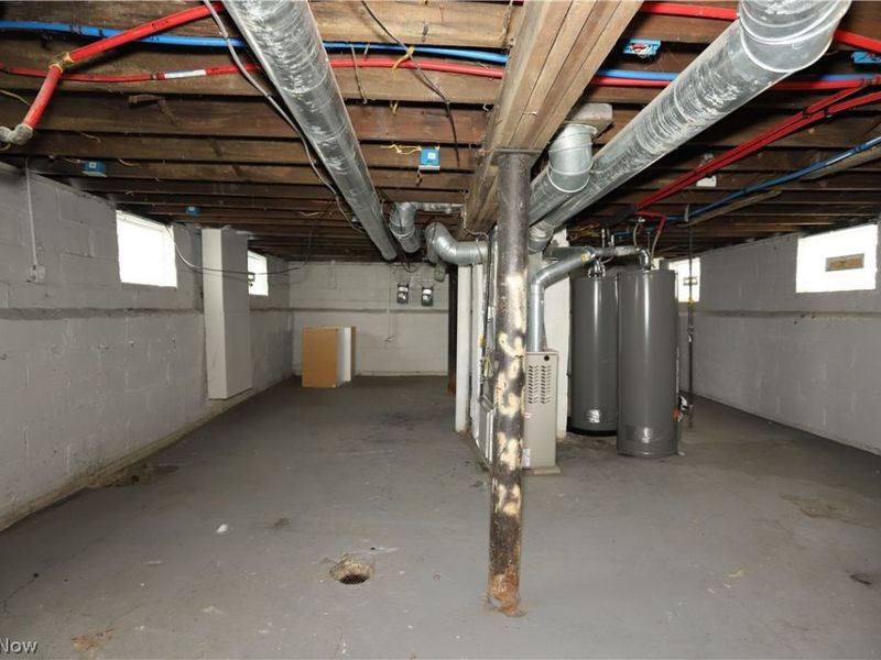 9409 Mount Auburn Avenue, Cleveland, OH 44104 Photo 14