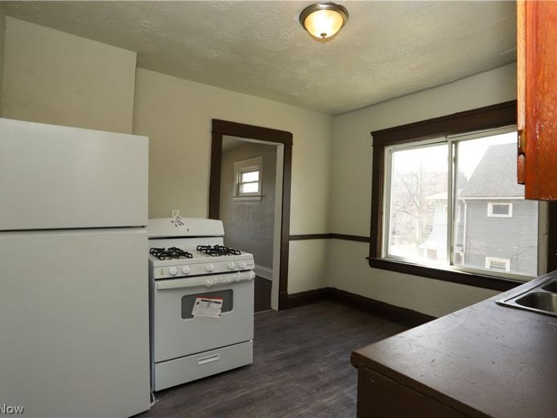 9409 Mount Auburn Avenue, Cleveland, OH 44104 Photo 9