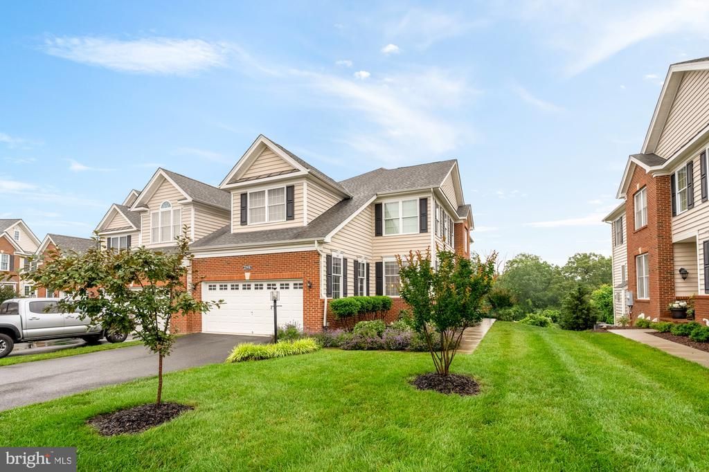 22974 Weybridge Square, Broadlands, VA 20148 Main Photo