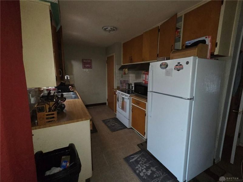 329 Anniston Drive, Dayton, OH 45415 Photo 5