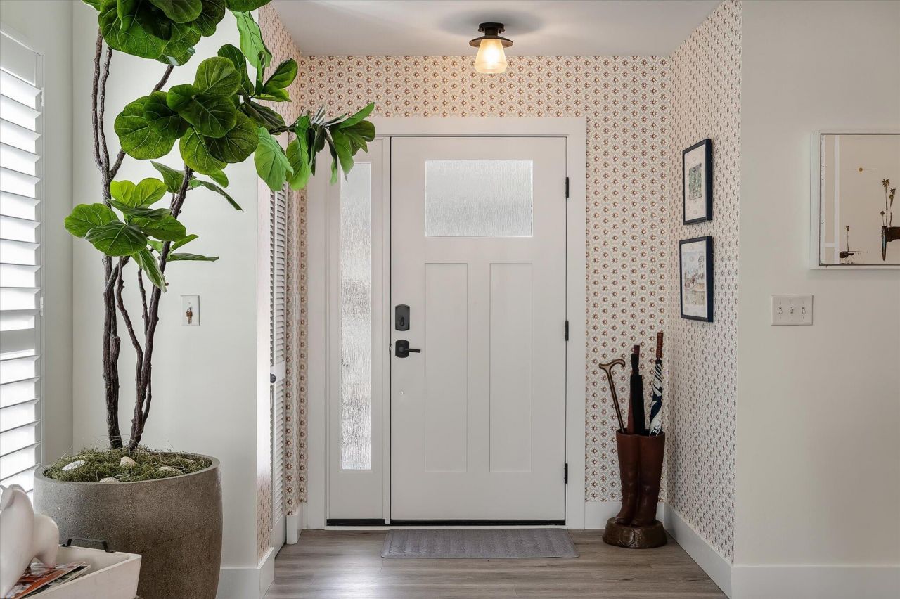 2019 Armory Drive Photo 13