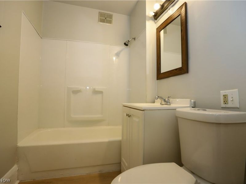 14308 Edgewood Avenue, Cleveland, OH 44128 Photo 11