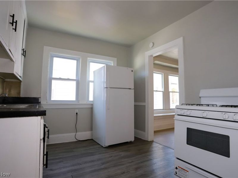 14308 Edgewood Avenue, Cleveland, OH 44128 Photo 9