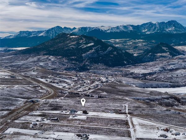 700 County Road 1001 , Silverthorne, CO 80498