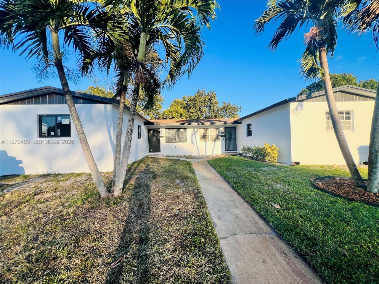 19133 NW 35th Ave, Miami Gardens, FL 33056 Photo