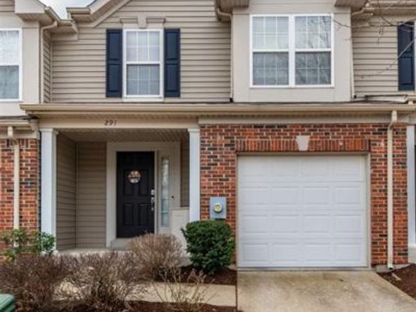 291 Montclair Tower Drive, St Charles, MO 63303