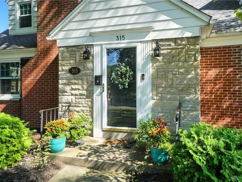 315 Patterson Road, Oakwood, OH 45419 Photo 5