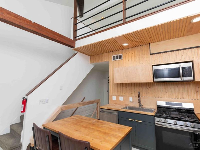 2202 Ravine Street, Cincinnati, OH 45219 Photo 4