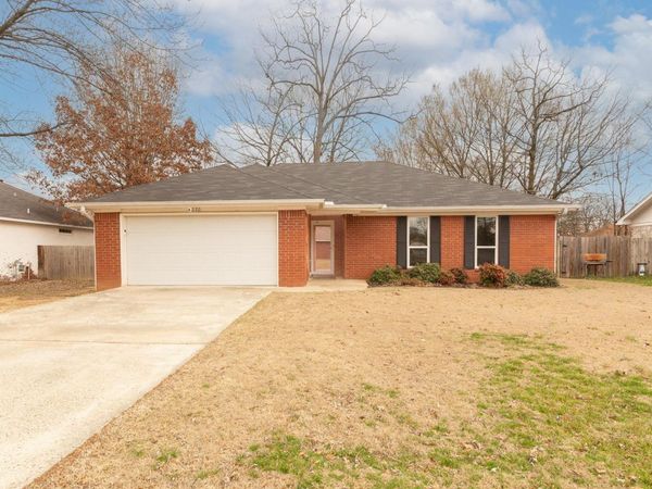 2220 Rainbow Drive, Conway, AR 72032