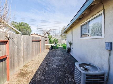 10141 De Soto Way, Sacramento, CA 95827 Photo