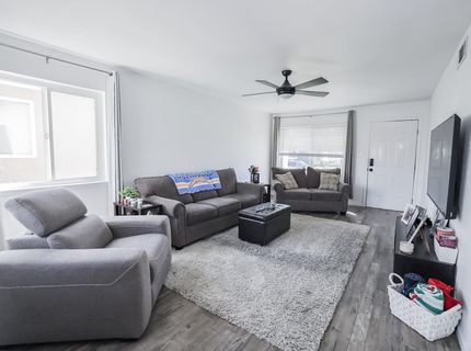 10141 De Soto Way, Sacramento, CA 95827 Photo