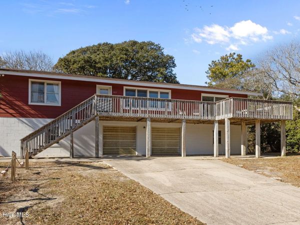 103 Yaupon Road, Pine Knoll Shores, NC 28512