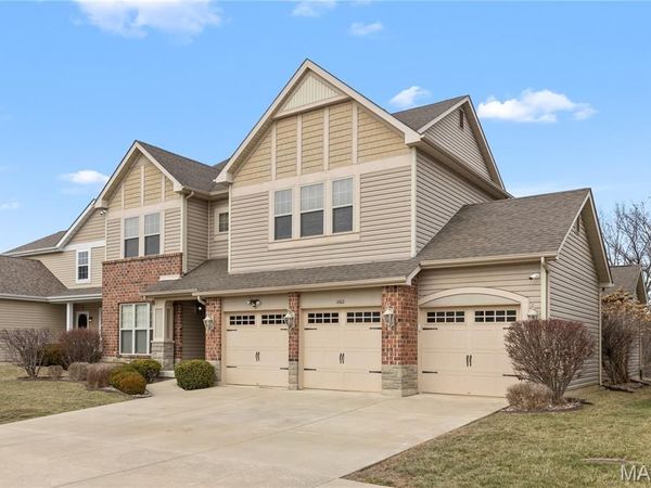 1802 Sterling Oaks Drive, St Peters, MO 63376