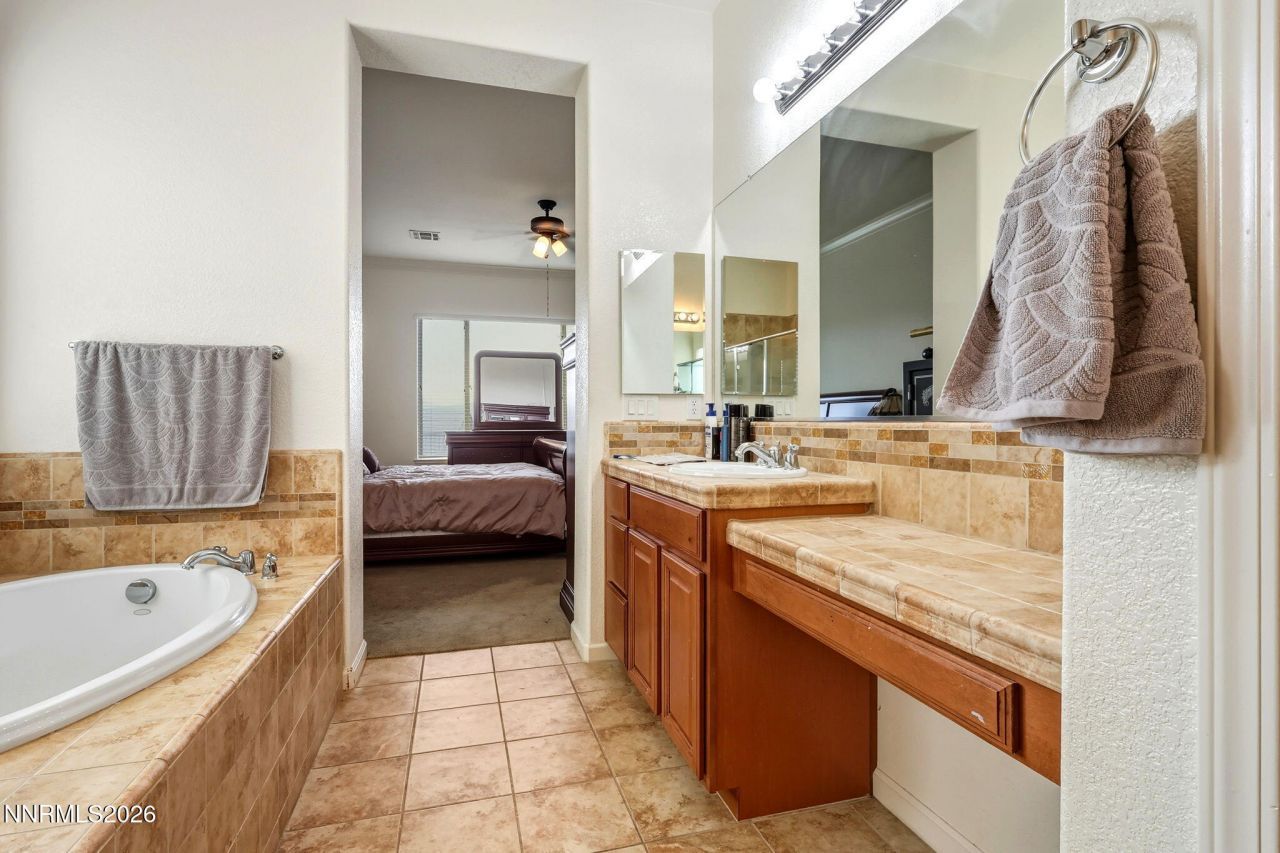 7055 Voyage Drive, Sparks, NV 89436 Photo