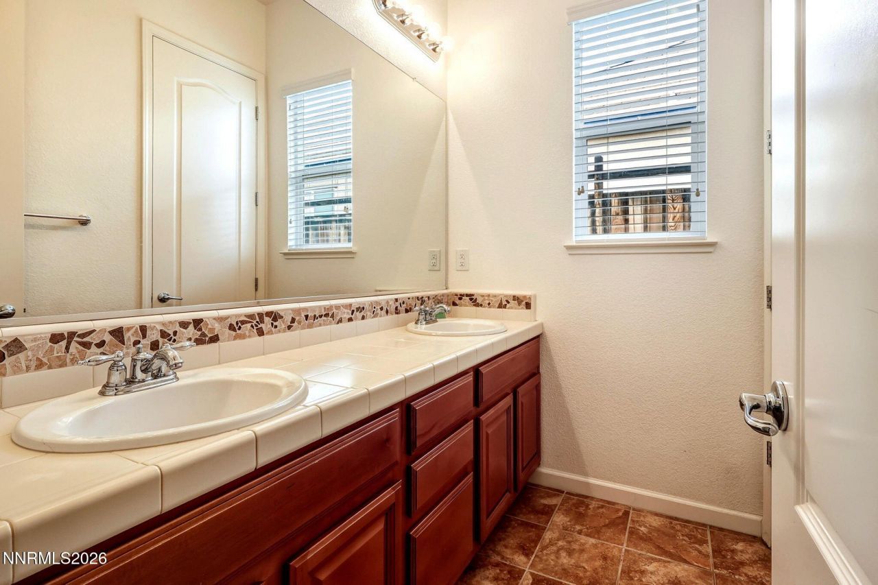 7055 Voyage Drive, Sparks, NV 89436 Photo