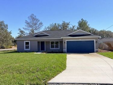 77 MALAUKA PASS , OCKLAWAHA, FL 32179