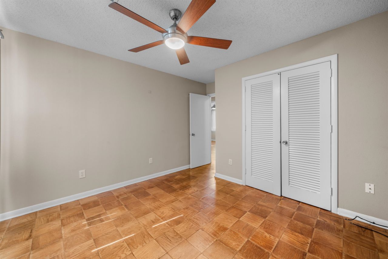 3530 Hummingbird St. Photo 30