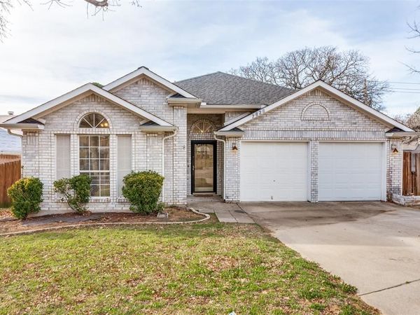 7628 Arbor Ridge Court, Fort Worth, TX 76112