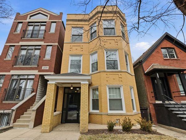2126 W Thomas Street, Chicago, IL 60622
