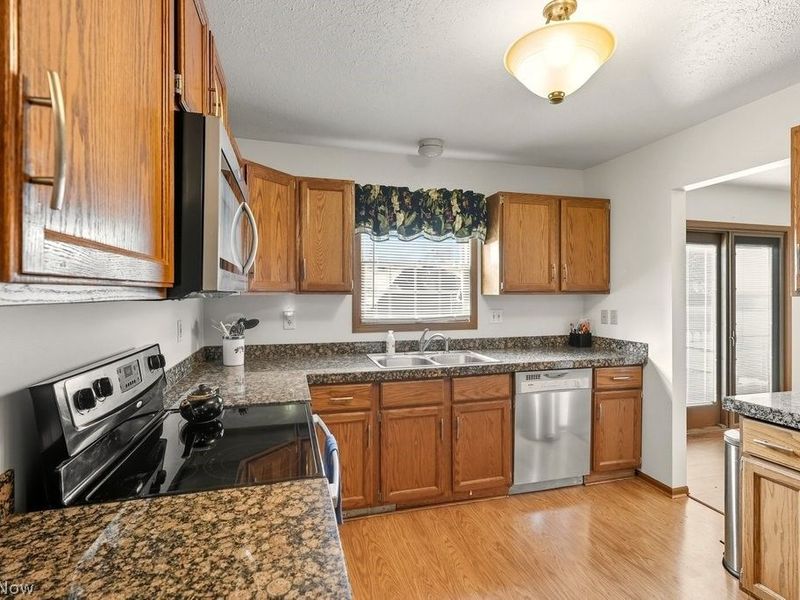 120 Talsman Drive, Unit 4, Canfield, OH 44406 Photo 4