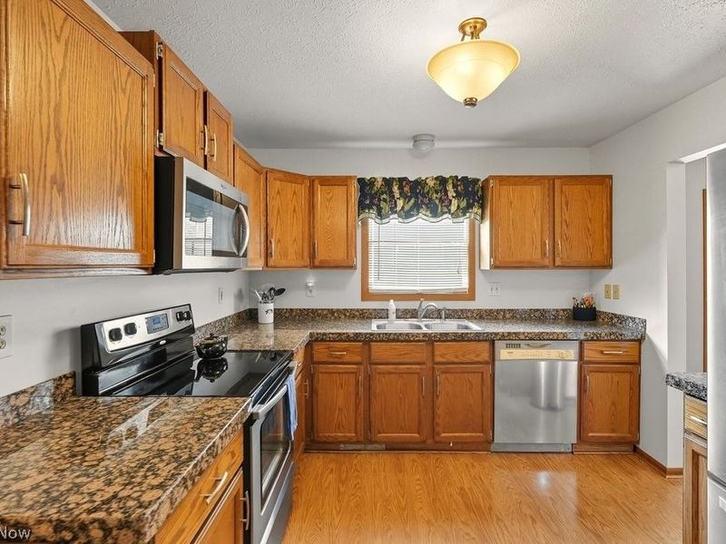 120 Talsman Drive, Unit 4, Canfield, OH 44406 Photo 5